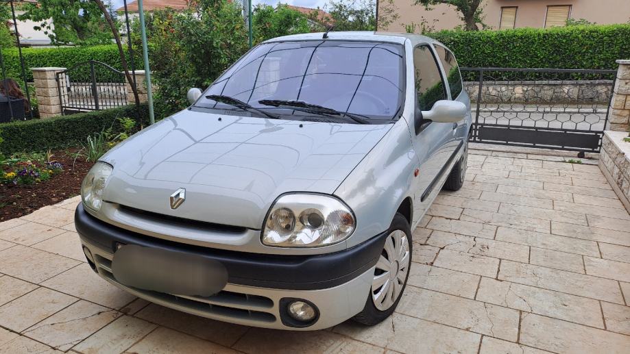 Renault Clio 1.4 16v; 1 vlasnik, izvrsno stanje