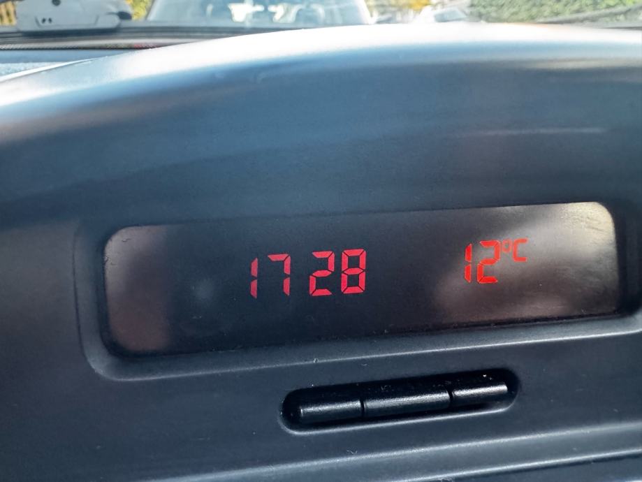 Renault Clio 1.5 dCi (redizajn) – Mali potrošač / Registriran do 1/202, fotografija 9