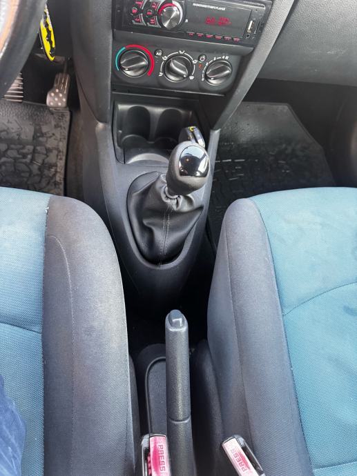Renault Clio 1.5 dCi (redizajn) – Mali potrošač / Registriran do 1/202, fotografija 20