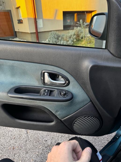 Renault Clio 1.5 dCi (redizajn) – Mali potrošač / Registriran do 1/202, fotografija 5