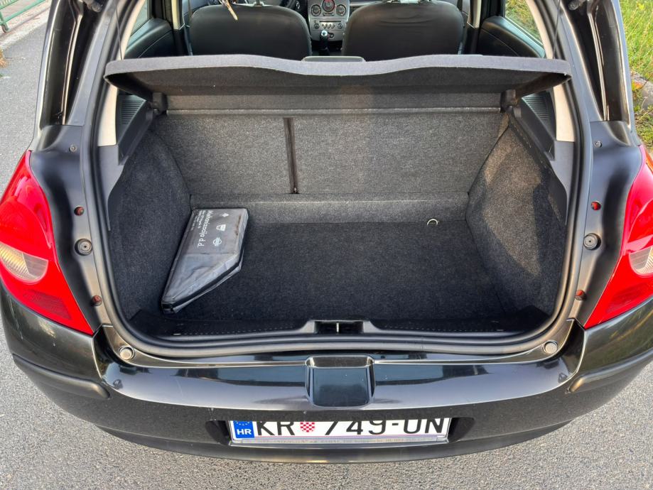 Renault Clio 1.5 dCi 86 KS | 135.000 km | REG 03/27 | SERVISIRAN, fotografija 9
