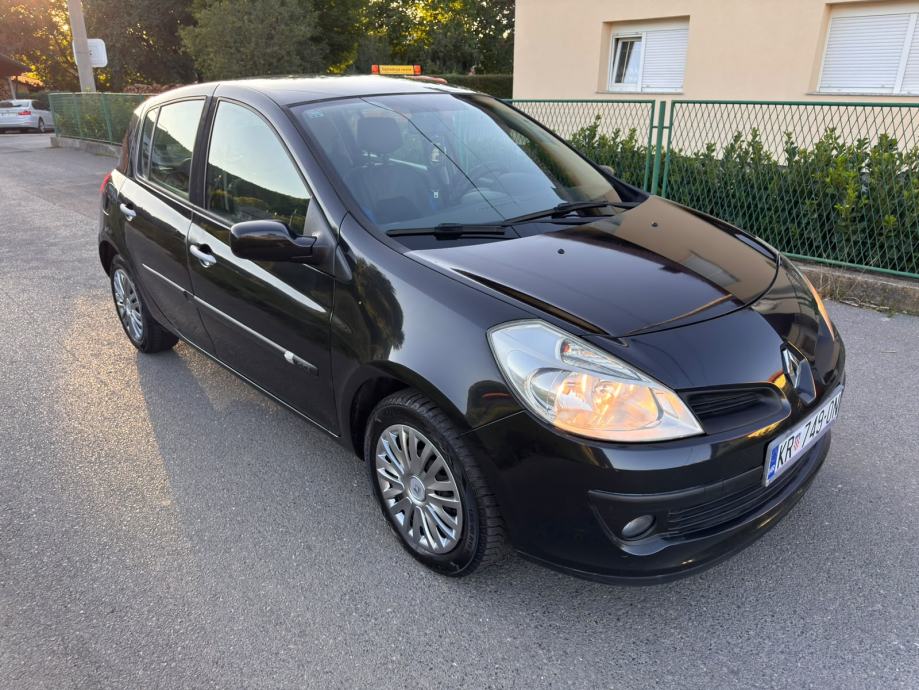Renault Clio 1.5 dCi 86 KS | 135.000 km | REG 03/27 | SERVISIRAN, fotografija 3