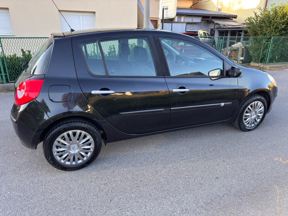 Renault Clio 1.5 dCi 86 KS | 135.000 km | REG 03/27 | SERVISIRAN, fotografija 10