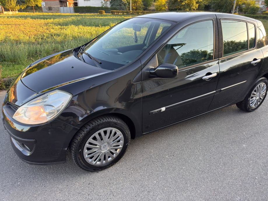 Renault Clio 1.5 dCi 86 KS | 135.000 km | REG 03/27 | SERVISIRAN, fotografija 2