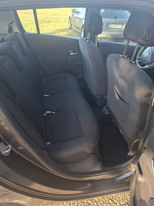 Renault Clio 1,5 dCi, fotografija 7