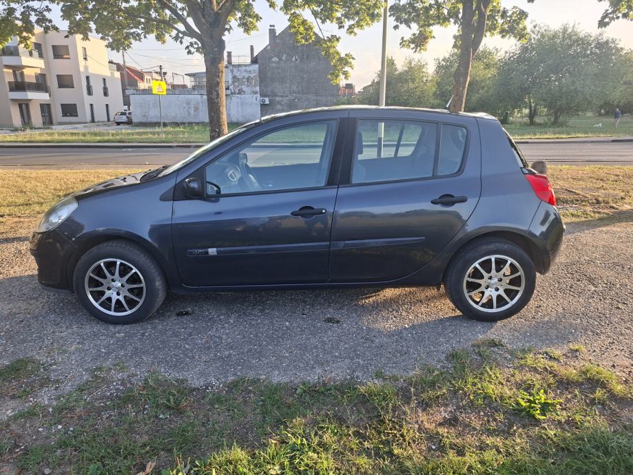 Renault Clio 1,5 dCi, fotografija 12