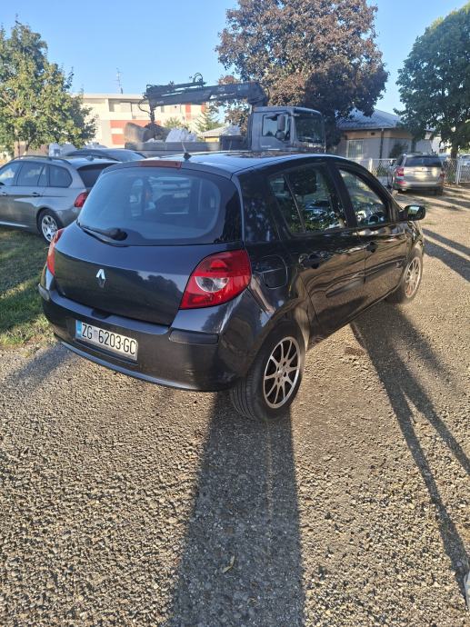 Renault Clio 1,5 dCi, fotografija 15