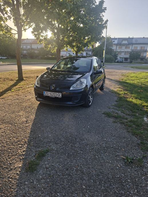 Renault Clio 1,5 dCi, fotografija 16