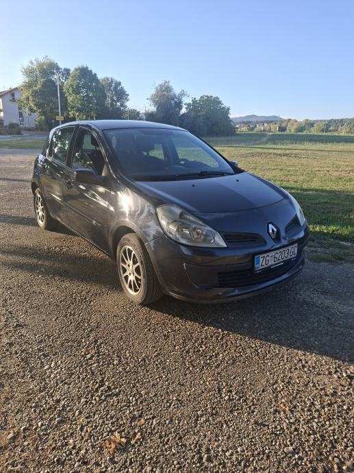 Renault Clio 1,5 dCi, fotografija 17