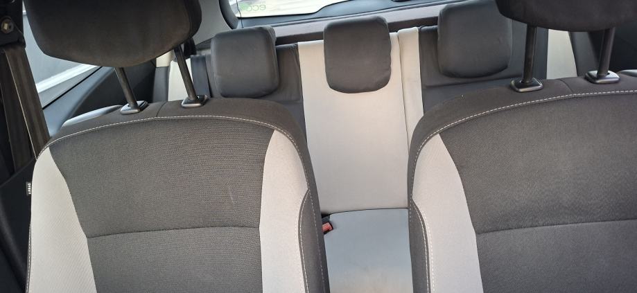 Renault Clio 1,5 dCi, fotografija 13