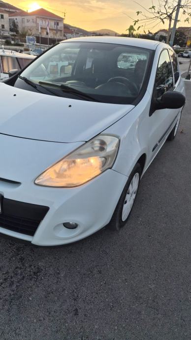 Renault Clio 1,5 dCi, fotografija 3