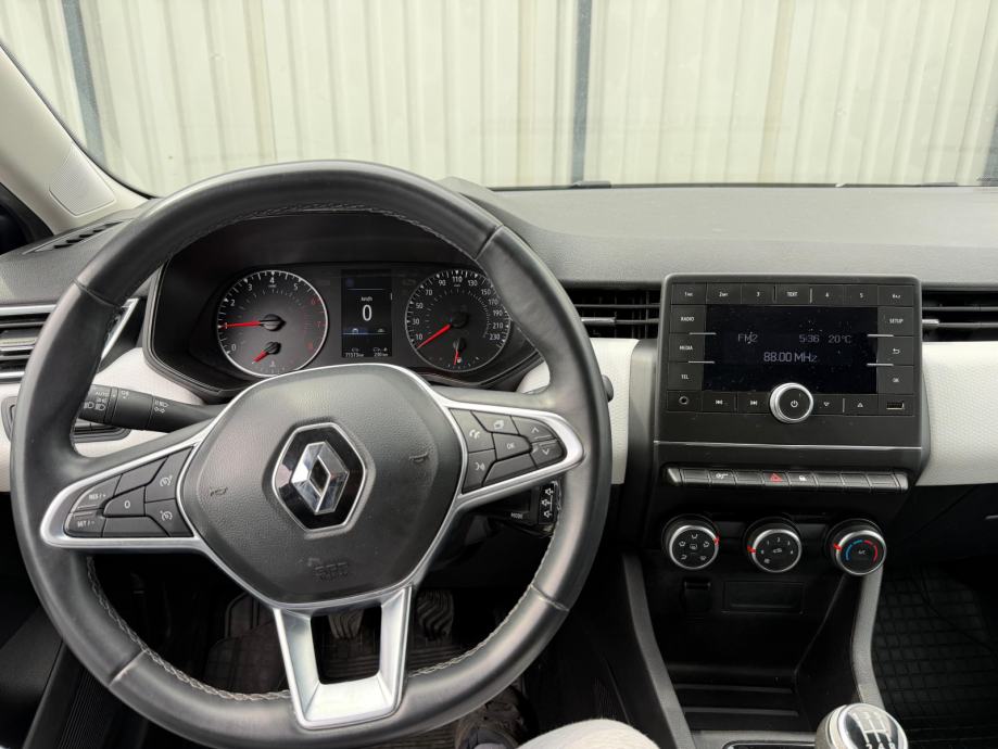 Renault Clio 2022 GOD 71TKM HR VOZILO SERVISNA LIMITED OPREMA U PDV-u, fotografija 10