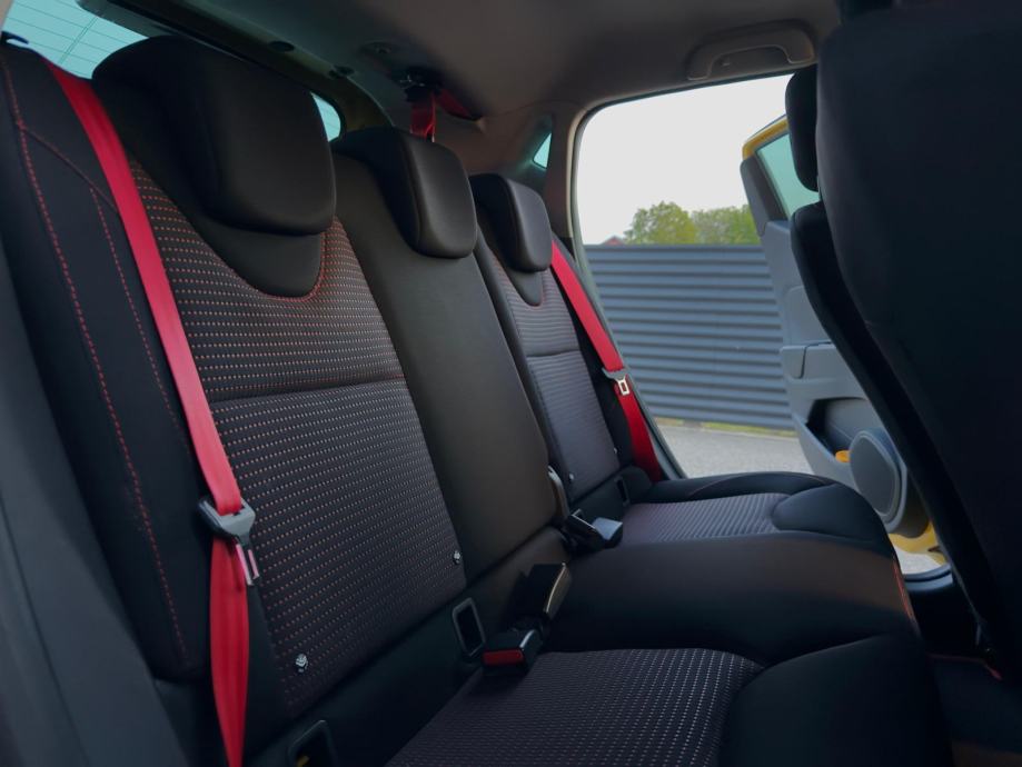 Renault Clio 4 RS 200 EDC 2013 GOD 147 KW HR VOZILO, fotografija 6