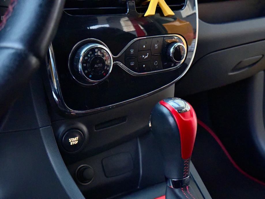 Renault Clio 4 RS 200 EDC 2013 GOD 147 KW HR VOZILO, fotografija 8