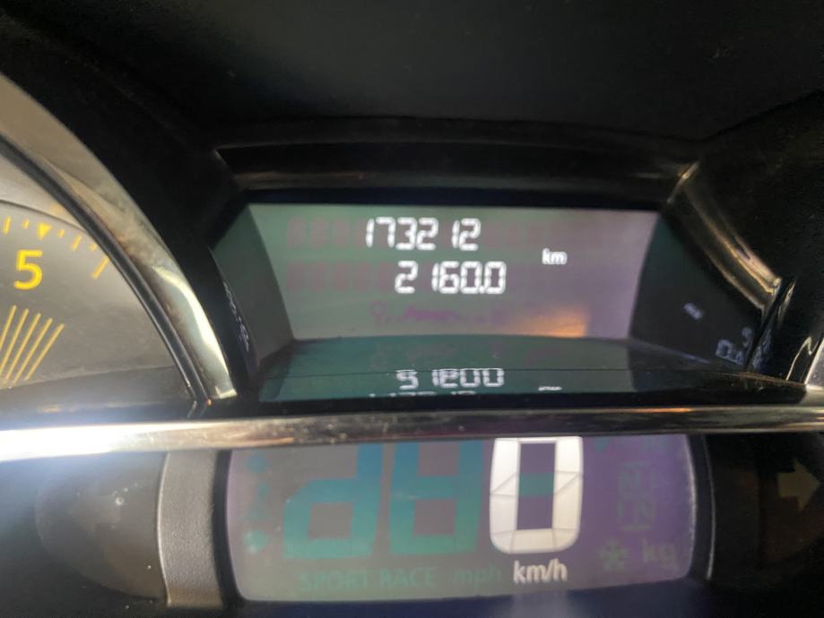 Renault Clio IV 1.5 dci, fotografija 12