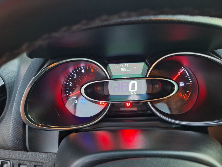 RENAULT CLIO 15 DCI GRANDTOUR 10mj. 2016, fotografija 12