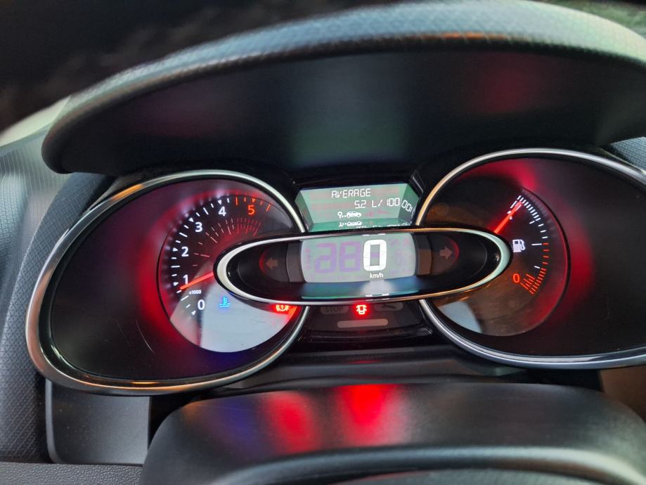 RENAULT CLIO 15 DCI GRANDTOUR 10mj. 2016, fotografija 11