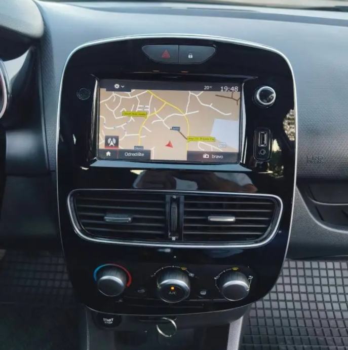 Renault Clio 1.5 dCi Limited 112.000 km 2019 od 1 vl.9450€ *SNIŽENO*, fotografija 17
