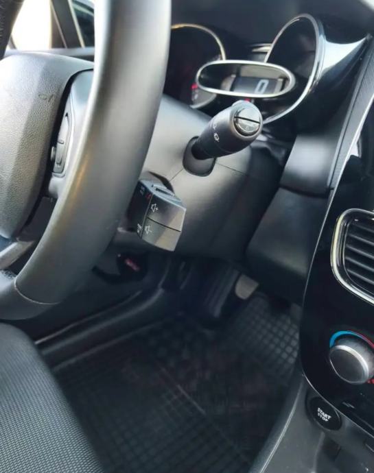 Renault Clio 1.5 dCi Limited 112.000 km 2019 od 1 vl.9450€ *SNIŽENO*, fotografija 14