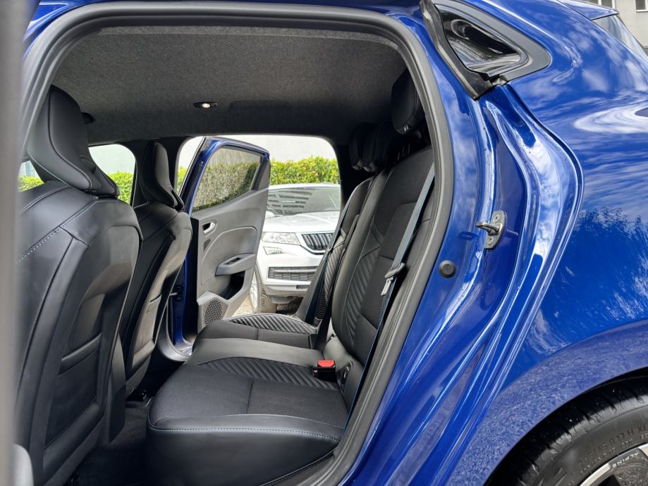 RENAULT CLIO E-TECH AUTOMATIK 2023 GOD 46,000KM ESPRIT ALPINE 16,900€, fotografija 9