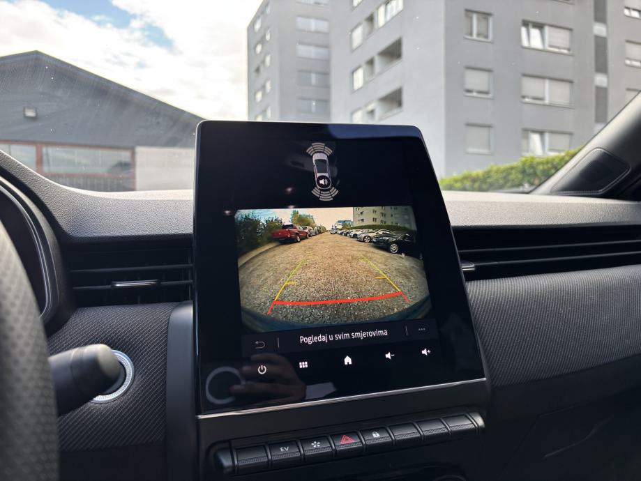 RENAULT CLIO E-TECH AUTOMATIK 2023 GOD 46,000KM ESPRIT ALPINE 16,900€, fotografija 19