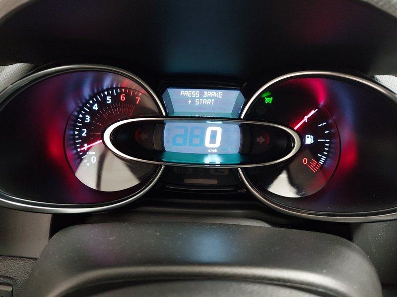 Renault Clio Grandtour 0.9 TCe • Tempomat • navigacija, fotografija 20