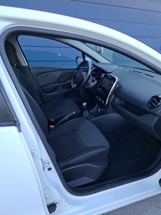 Renault Clio IV 1.2 16 v Authentique - 67.000 Km - Kupljen nov u HR, fotografija 9
