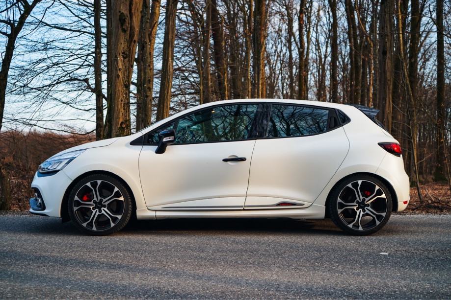 Renault Clio RS Trophy 220, fotografija 2