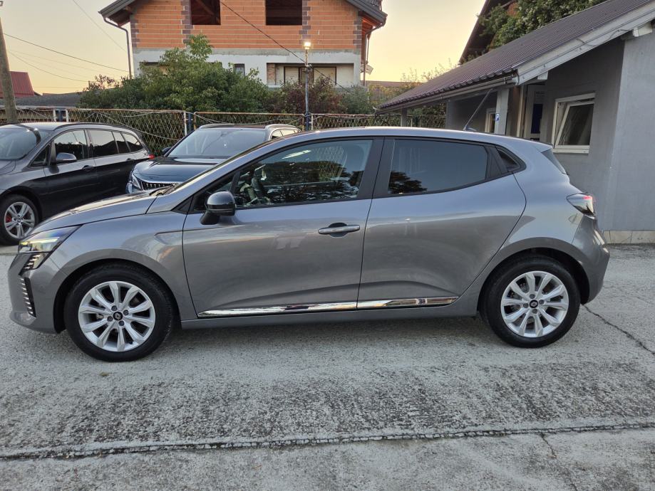 Renault Clio TCe * 2025 *TVORNIČKA GAR.* 10 000 KM, NAVI,LED, fotografija 8
