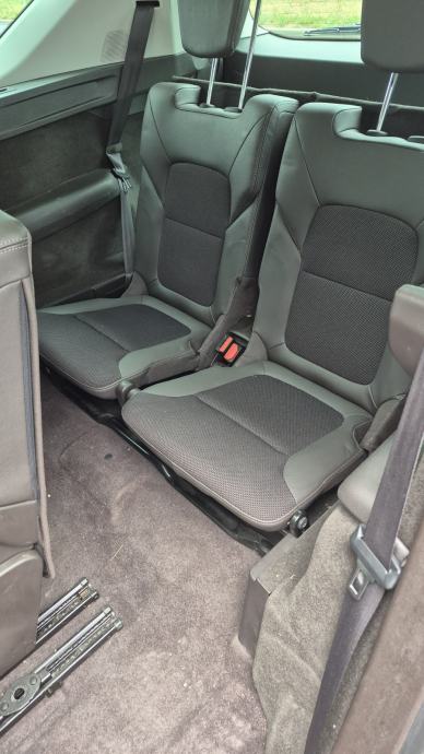 Renault Espace V 1.6 dCi EDC • HR auto • 7 sjedala • 4Control, fotografija 16