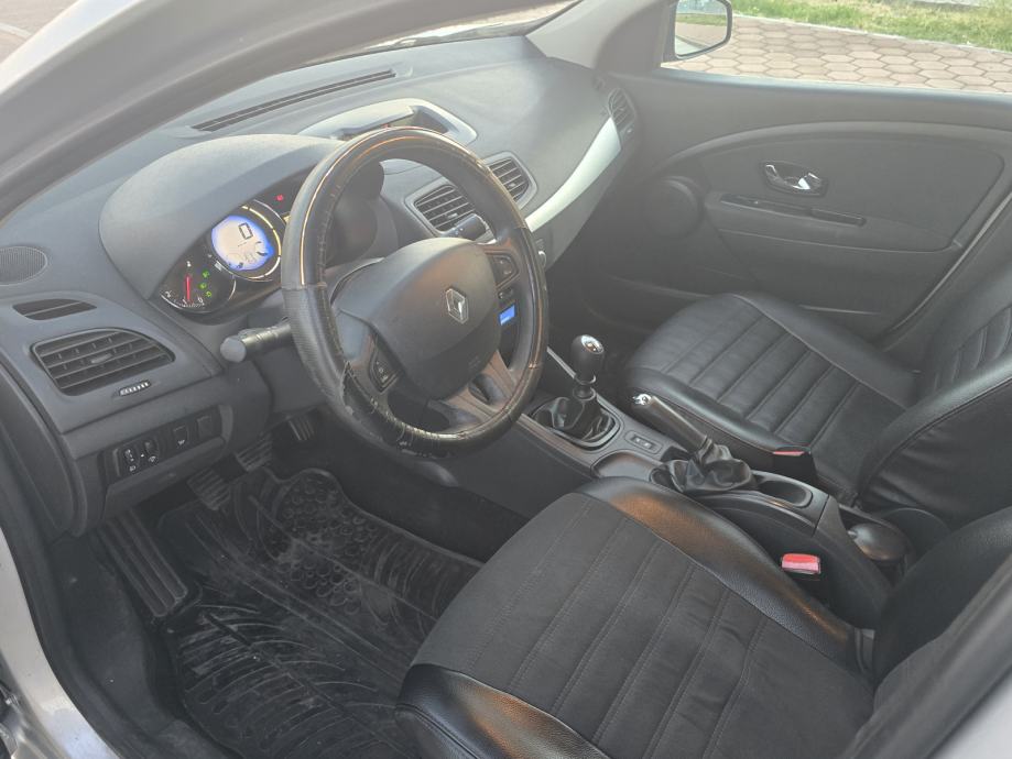 Renault Fluence 1,5 dCi Euro6 2016 Kupljen nov u Hr registrira do 4/27, fotografija 6