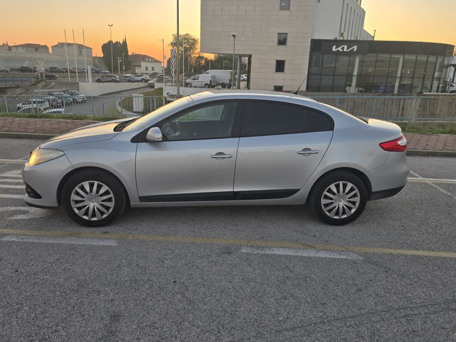 Renault Fluence 1,5 dCi Euro6 2016 Kupljen nov u Hr registrira do 4/27, fotografija 2