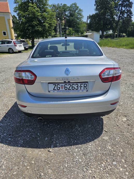 Renault Fluence 1,5 dCi automatik, fotografija 9