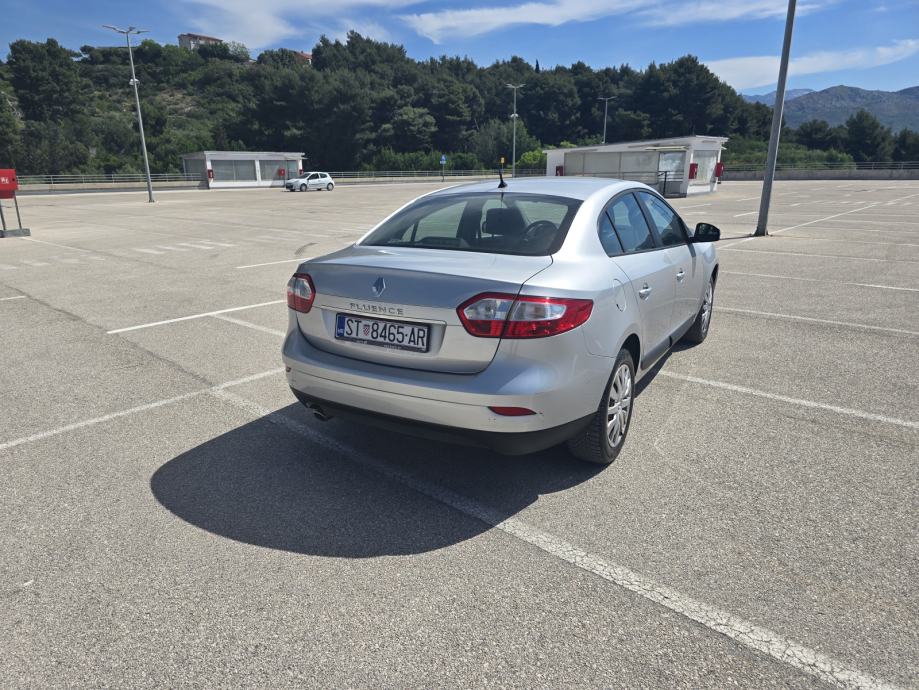 Renault Fluence 1,5 dCi Euro6 kupljen 2016 u salonu u RH,reg do 4/2027, fotografija 13