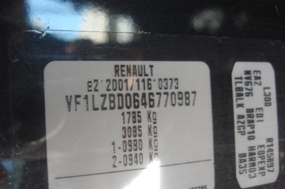 RENAULT FLUENCE 1,5 dCi***REGISTRIRAN 1.GOD****FULL OPREMA**PRILIKA***, fotografija 19