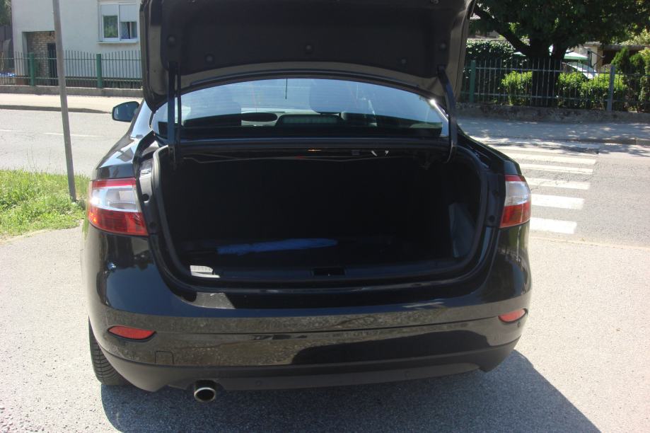 RENAULT FLUENCE 1,5 dCi***REGISTRIRAN 1.GOD****FULL OPREMA**PRILIKA***, fotografija 13