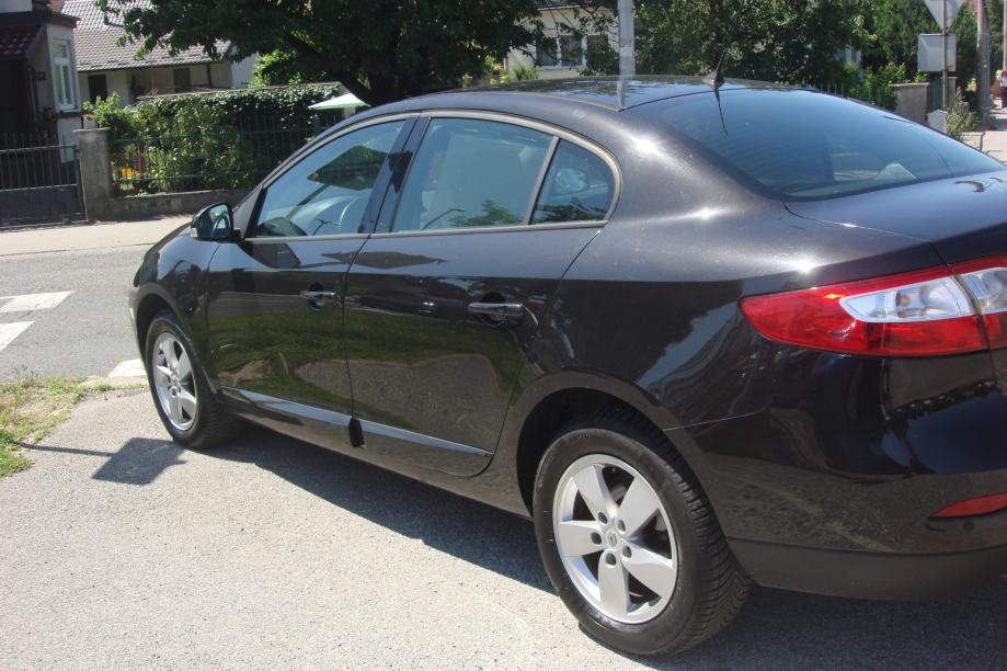 RENAULT FLUENCE 1,5 dCi***REGISTRIRAN 1.GOD****FULL OPREMA**PRILIKA***, fotografija 2
