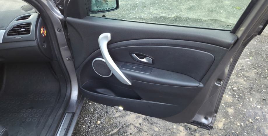 Renault Fluence 1,5 dCi, fotografija 13