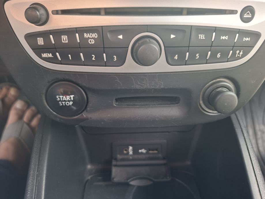 Renault Fluence 1,5 dCi, fotografija 8