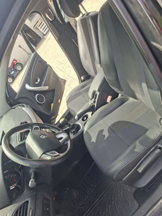 Renault Fluence 1,5 dCi, fotografija 11
