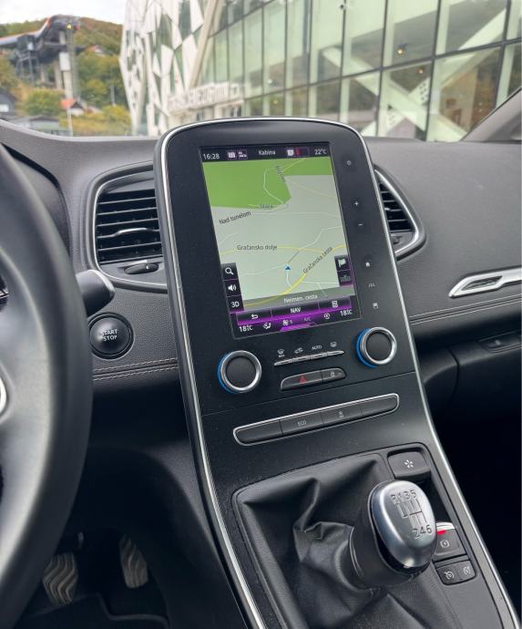 Renault Grand Scenic 1,3 TCe 140 7 sjedala, fotografija 17