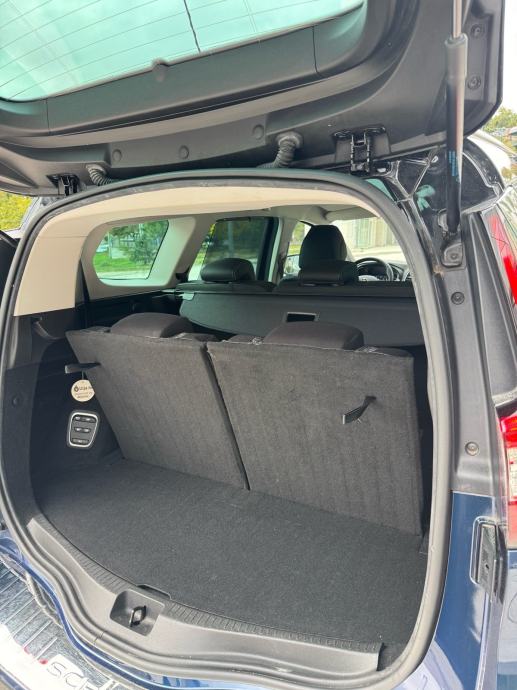 Renault Grand Scenic 1,3 TCe 140 7 sjedala, fotografija 12