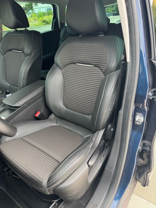 Renault Grand Scenic 1,3 TCe 140 7 sjedala, fotografija 10