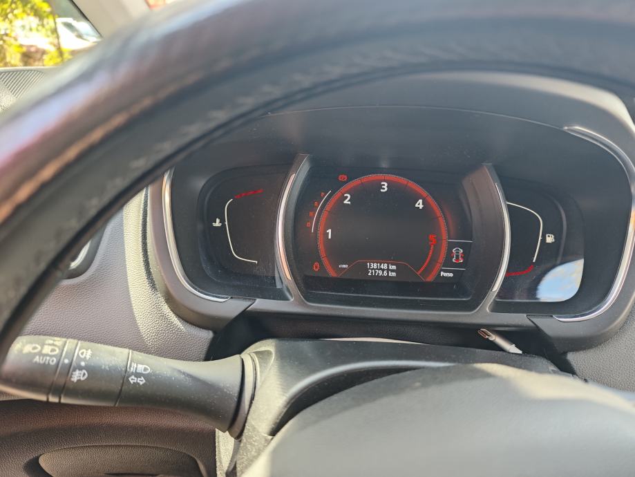 Renault Grand Scenic dCi 110 automatik, fotografija 4