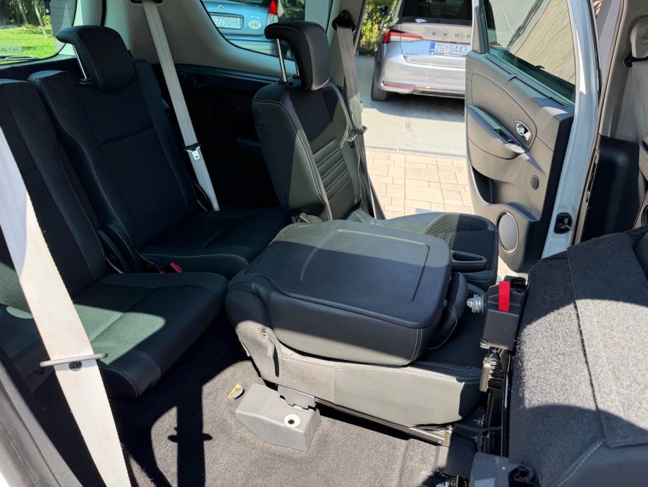 Renault Grand Scenic 1.5 dCi, fotografija 12