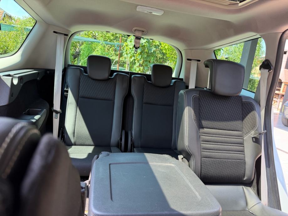 Renault Grand Scenic 1.5 dCi, fotografija 13
