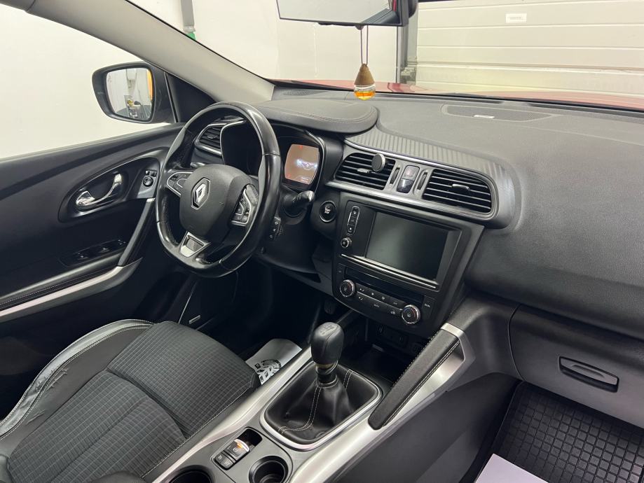 Renault Kadjar 1.5 dCi – 2017. godina BOSE , PANORAMA 8.900 E, fotografija 13