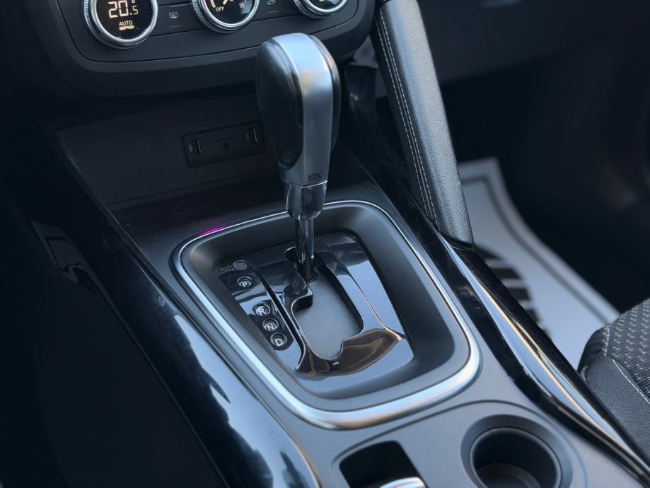 Renault Kadjar 1.5dCi AUTOMAT,VELIKI SERVIS,KAMERA,SERVISNA,JAMSTVO, fotografija 16