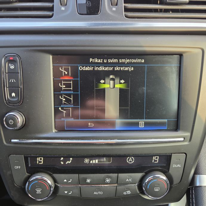 Prodaje se Renault Kadjar 1.6dCi,2016g,LED,felge 19✅️, fotografija 13