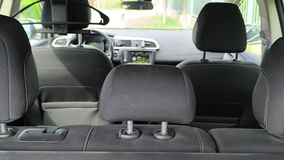 Renault Kadjar dCi 110, fotografija 13